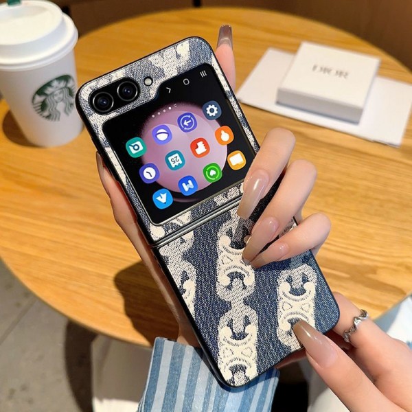 CELINE セリーヌ折り畳み可ギャラクシー z fold6 5 4 3ケース 革製galaxy fold6 5 4 3 2ケースカバースタンド付き韓国風セレブ愛用 galaxy z flip6 5 4 3ケース ジャケットスマホケース コピーgalaxy z fold 6 5 4 3スマホケース コピー