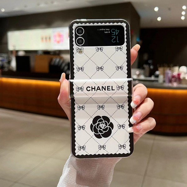 Chanel シャネルハイブランド サムソン galaxy z flip 1/2/3/4/5ケース斜めかけカバーケースレディースメンズ激安折り畳み可ギャラクシー z flip5 4 3ケース 革製galaxy filp5 4 3 2ケースカバースタンド付きセレブ愛用全機種対応ハイブランドケース パロディ