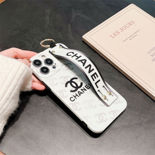 Chanel シャネルブランドiphone 16 14 plus 15 pro maxケースiphone 16/14 pro/15 pro max xs/8/7 plusカバー ストラップ付 カード入れセレブ愛用全機種対応ハイブランドケース パロディiphone16 15 14/13 pro max スマホケース コピー