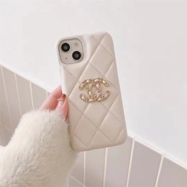 Chanel シャネル ハイブランド アイフォン16 plus15 14+ 16 pro maxケース レディースメンズ激安iphone 16/14 pro/15 pro max 16 plus カバー ストラップ付 カード入れ韓国風セレブ愛用 iphone 16 15 アイフォン16 15 14 13pro maxケース ジャケットスマホケース コピーセレブ愛用全機種対応ハイブランドケース パロディ