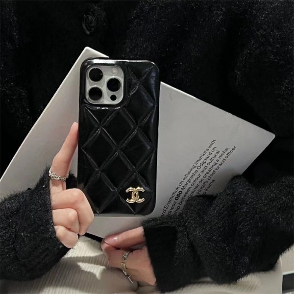 Chanel シャネルブランドiphone 16 15 plus 16 pro maxケースiphone16 pro 14 15 16 plusケースカバースタンド付き韓国風セレブ愛用 iphone 16 15 アイフォン16 15 14 13pro maxケース ジャケットスマホケース コピーセレブ愛用全機種対応ハイブランドケース パロディ