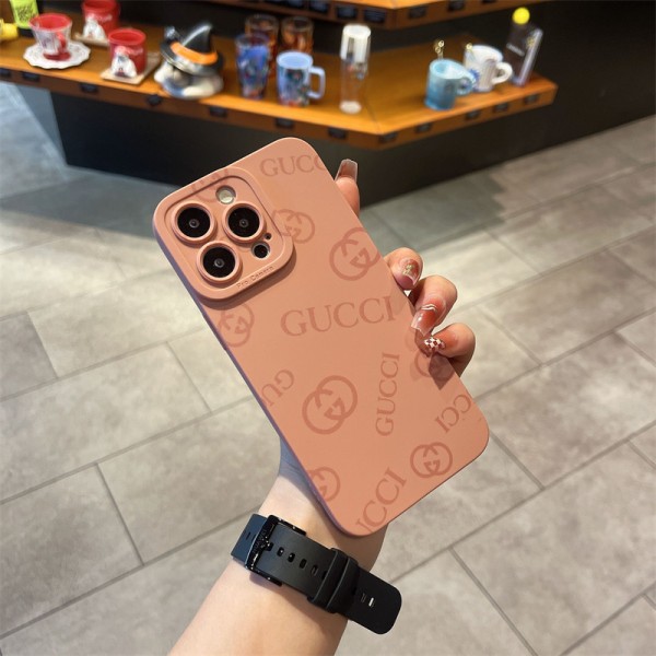 Gucci グッチブランドiphone 16 14 plus 15 pro maxケースハイブランド アイフォン16 15 14+ 13 pro max レディースメンズ激安iphone 14 15 16 plusケースカバースタンド付き韓国風セレブ愛用 iphone 16 15 アイフォン 15 14 13pro maxケース ジャケットスマホケース コピー