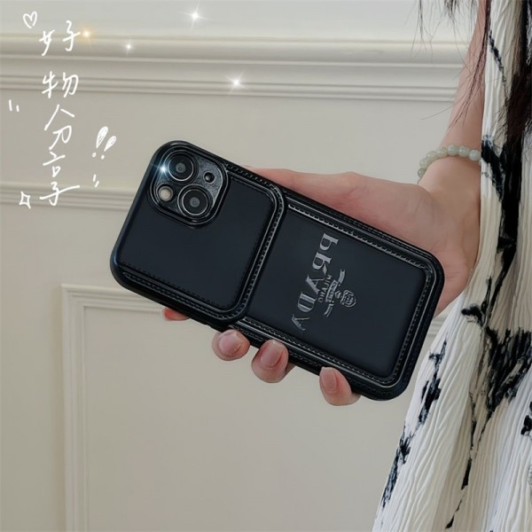 Prada プラダブランドiphone 16 14 plus 15 pro maxケースおしゃれiphone 16 15 2023 14 13 12 xr xs 8/7 plusケース 手帳型バッグ型iphone 16/14 pro/15 pro max xs/8/7 plusカバー ストラップ付 カード入れセレブ愛用全機種対応ハイブランドケース パロディ