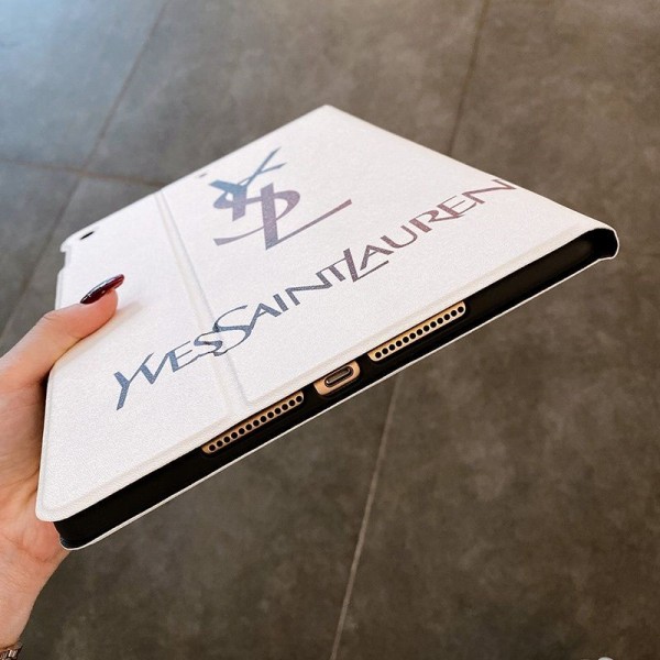 Ysl イブサンローランIpad Air6/5/4 Ipad Mini7/6/5/4/3カバー手帳型アイパッド air 第6世代 11インチ 13インチ pro 11インチ 12.9インチカバー手帳型 IPadミニ7/6/5/4ケースカバー ブランドipad air 6 5 パロディメンズ レディースアイパッドエア1/2/3/4/5/6 11インチ 13インチ ケース