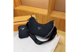 Prada ルイヴィトン イフォン15ケースギャラクシー s23 s24 z flip5 4ケースアップルウォッチバンド