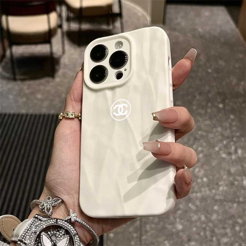 Chanel シャネルハイブランド アイフォン16 15 14+ 13 pro max レディースメンズ激安おしゃれiphone 16 15 2023 14 13 12 xr xs 8/7 plusケース